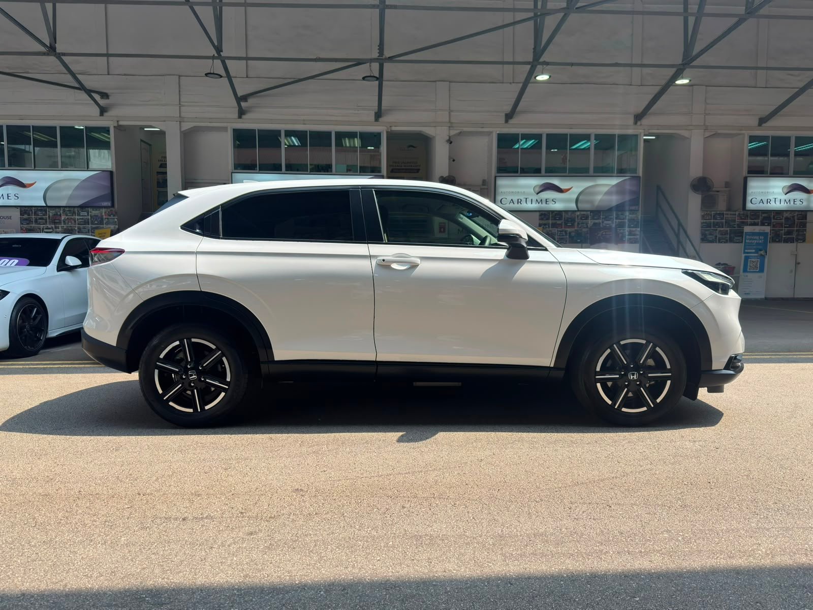 Honda Vezel 1.5G photo 4